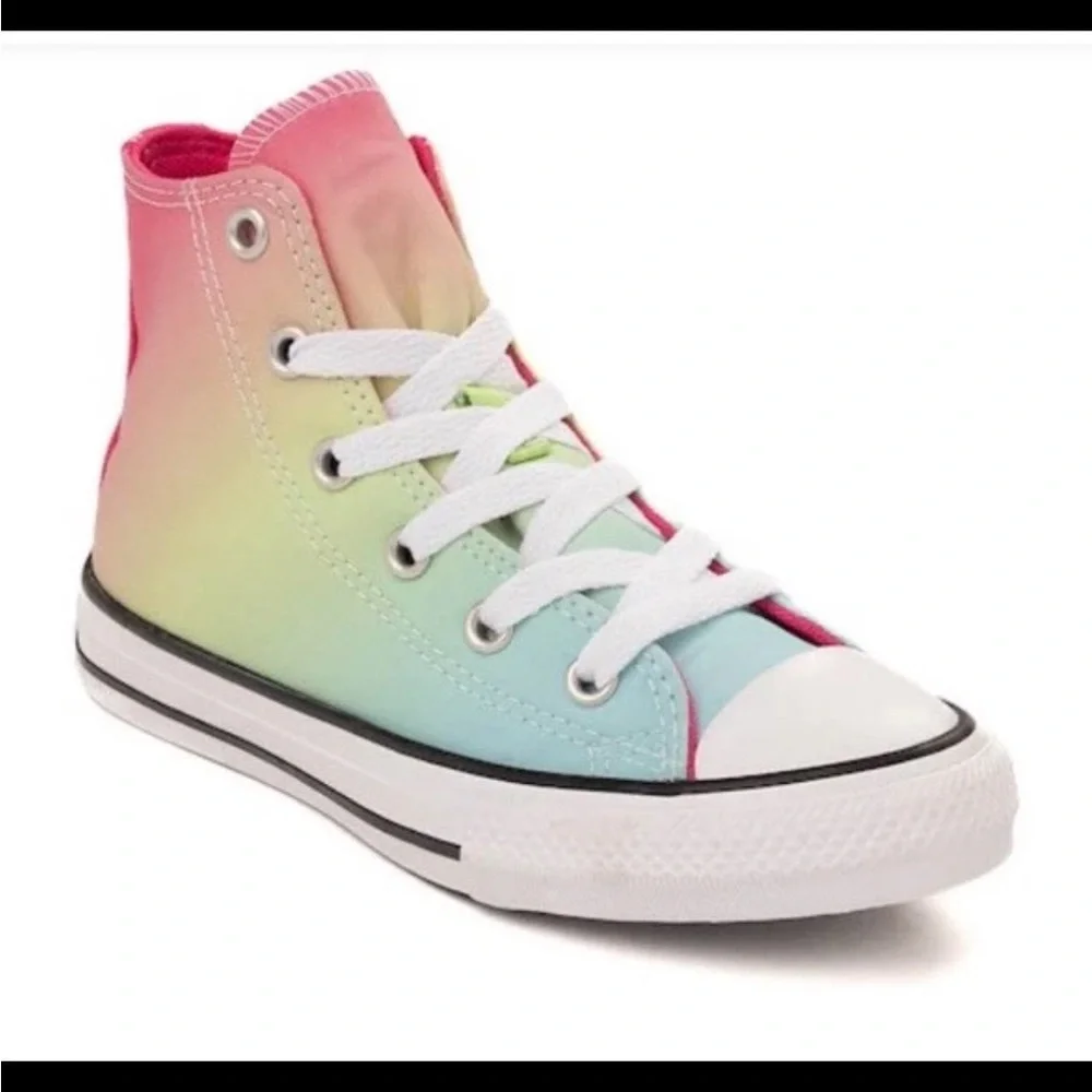 Converse Size 7 Chuck Taylor All Star HI TOP Rainbow Shoes
